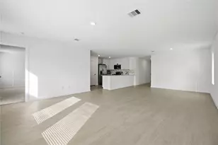 2327 Still Bend Ln, League City, TX 77573 - Photo 18