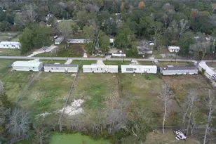 264 County Road 328 S, Cleveland, TX 77327 - Photo 10