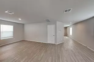 7307 Cultivator Way, San Antonio, TX 78252 - Photo 4