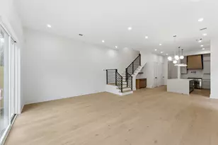 815A Lawrence St, Houston, TX 77007 - Photo 8