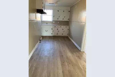 301 Travis Street, Baytown, TX 77520 - Photo 30