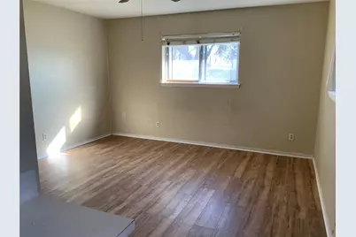 301 Travis Street, Baytown, TX 77520 - Photo 24