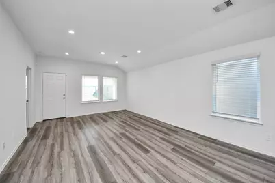 1930 Legacy Hills Drive, Houston, TX 77067 - Photo 20