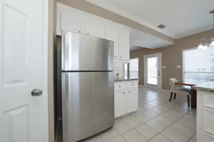 543 Sunset Cir, Galveston, TX 77554 - Photo 14