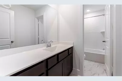 2405 Seaglass Terrace Drive, Katy, TX 77493 - Photo 2