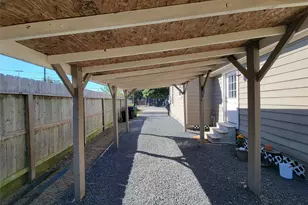 2604 Cochran St, Houston, TX 77009 - Photo 34