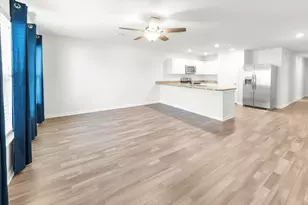 146 Oak Cir, Livingston, TX 77351 - Photo 6