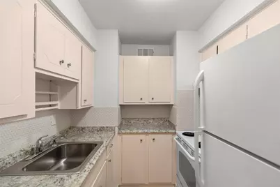 2229 Mimosa Drive #5, Houston, TX 77019 - Photo 4