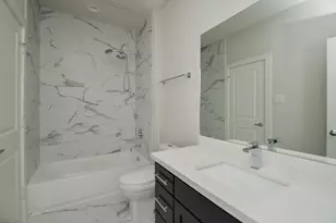 1103 Fuschia Rd, Houston, TX 77055 - Photo 10