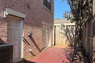 6418 Ferris Dr, Houston, TX 77081 - Photo 22