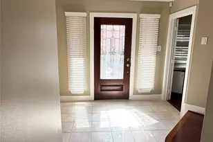 6418 Ferris Dr, Houston, TX 77081 - Photo 2