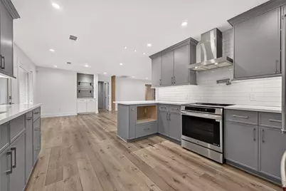 10819 Oasis Drive, Houston, TX 77096 - Photo 16