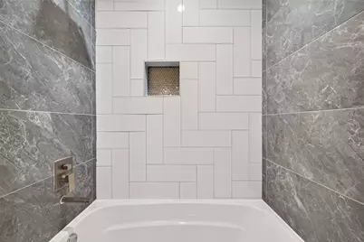 10819 Oasis Drive, Houston, TX 77096 - Photo 32