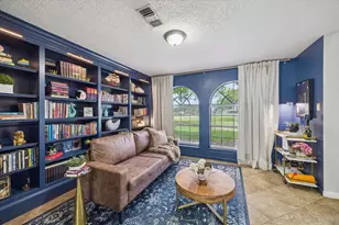6934 Plantation Dr, Baytown, TX 77523 - Photo 4