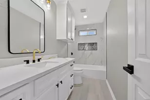 2917 Avenue M, Galveston, TX 77550 - Photo 18