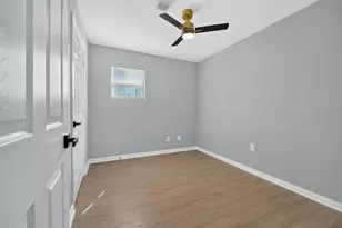 2917 Avenue M, Galveston, TX 77550 - Photo 20