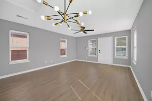2917 Avenue M, Galveston, TX 77550 - Photo 8