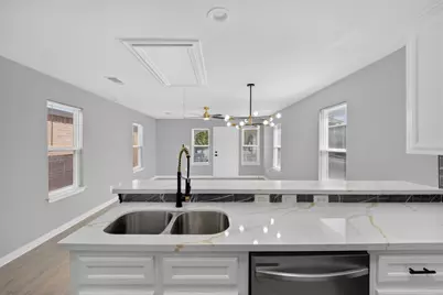 2917 Avenue M, Galveston, TX 77550 - Photo 12