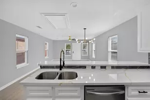 2917 Avenue M, Galveston, TX 77550 - Photo 12