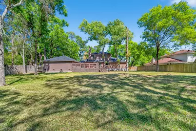 1015 Oak Leaf Street, La Porte, TX 77571 - Photo 12