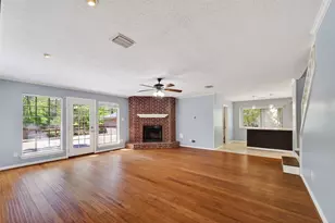 1015 Oak Leaf St, La Porte, TX 77571 - Photo 28