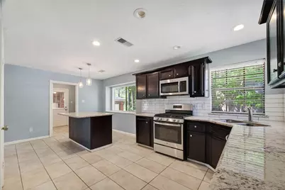 1015 Oak Leaf Street, La Porte, TX 77571 - Photo 20