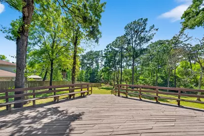 1015 Oak Leaf Street, La Porte, TX 77571 - Photo 6