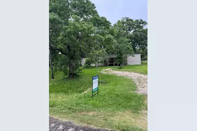165 Fm 770 Road S #B, Liberty, TX 77575 - Photo 1