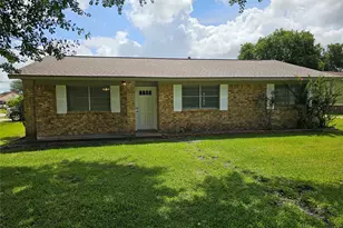 120 Ronald Ave, Bay City, TX 77414 - Photo 4