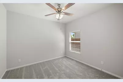 5015 Lady Morgan Drive, Houston, TX 77048 - Photo 8