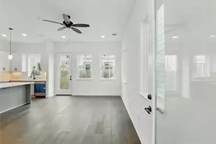 9902 Clark Rd, Houston, TX 77076 - Photo 4