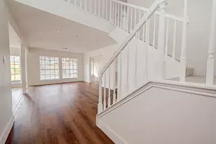 934 Goldfinch Ave, Sugar Land, TX 77478 - Photo 6
