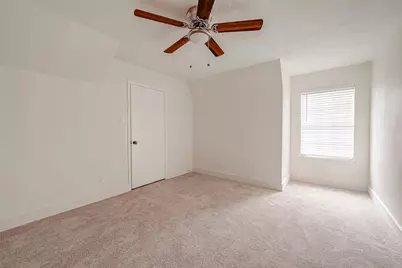 934 Goldfinch Avenue, Sugar Land, TX 77478 - Photo 34