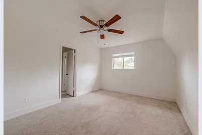 934 Goldfinch Avenue, Sugar Land, TX 77478 - Photo 28