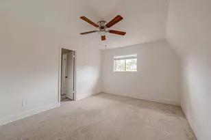934 Goldfinch Ave, Sugar Land, TX 77478 - Photo 28
