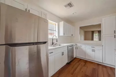934 Goldfinch Avenue, Sugar Land, TX 77478 - Photo 22