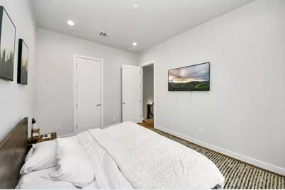 1223 W 16th Street #B, Houston, TX 77008 - Photo 12