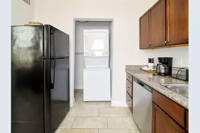 1314 27th Street, Galveston, TX 77550 - Photo 4