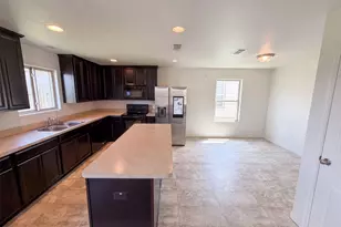 10335 Dawson Hill Lane, Houston, TX 77044 - Photo 2