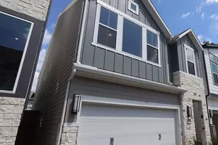 16018 Hayes Pk Dr, Houston, TX 77079 - Photo 2