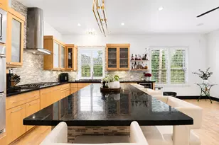 16 Elder Wood Dr, Houston, TX 77058 - Photo 4