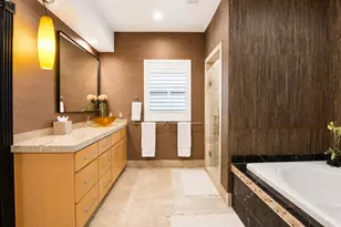 16 Elder Wood Dr, Houston, TX 77058 - Photo 20