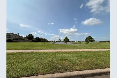 9810 Shimmering Lakes Drive, Rosharon, TX 77583 - Photo 36