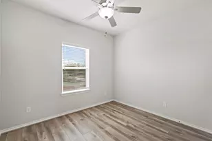 1407 Acorn Mdw St, Houston, TX 77067 - Photo 14