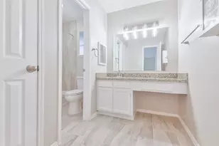 47 April Point Dr N, Conroe, TX 77356 - Photo 22