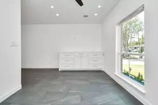 12807 Southspring Dr, Houston, TX 77047 - Photo 12