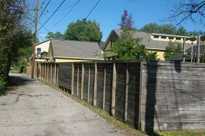 611 W 12th Street, Houston, TX 77008 - Photo 6