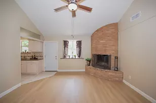 503 Brendon Park Ln, Friendswood, TX 77546 - Photo 8
