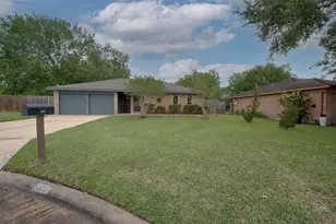 503 Brendon Park Ln, Friendswood, TX 77546 - Photo 4