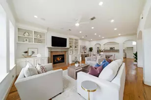 4740 Banning Dr, Houston, TX 77027 - Photo 2